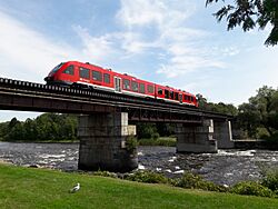 Trillium Line across Rideau River, Ottawa, Aug 2017,.jpg