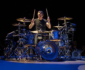 Larry Mullen Jr. Facts for Kids