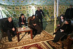 Vladimir Putin and Muammar Gaddafi in Moscow 2 Nov 2008-2