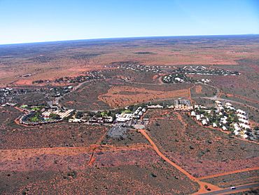 Yulara from helicopter (August 2004).jpg