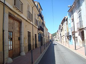 Carrer Enmig (La Pobla Tornesa)