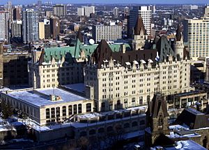 Chateaulaurier2006fromhill