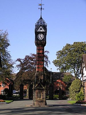 Clock Tower, Queen's Park, Crewe - geograph.org.uk - 247615