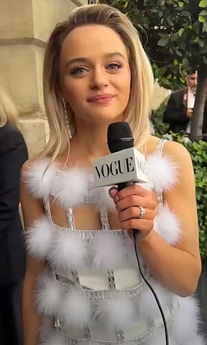 Joey King at Vogue World.jpg