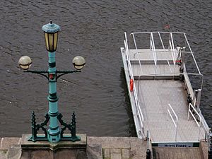 Lamp standard and ferry, Exeter Quay - geograph.org.uk - 836757