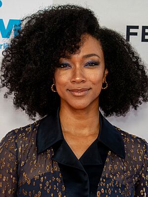 Sonequa Martin-Green She Dances-28 (cropped).jpg