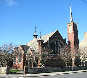 St Nicholas Church, Pakefield by Evelyn Simak Geograph 3850333