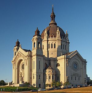 St Paul Cathedral 2012.jpg
