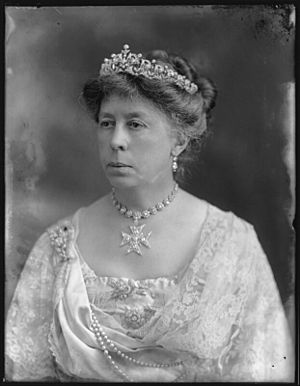 Susan Harris (née Hamilton), Countess of Malmesbury (1854-1935)