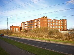 Swan Mill, Chadderton - geograph.org.uk - 1157314