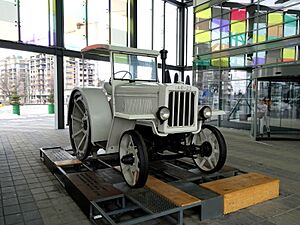 UTB - IAR-22 tractor 1