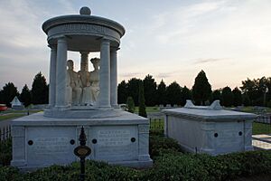 WilliamsonMausoleumOrphansCemetery