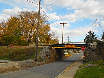 7 Valleys PA RR bridge from S