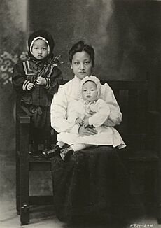 Anna May Wong family 1905