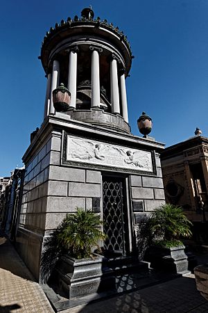Buenos Aires - Cementerio de la Recoleta - 20090104-12