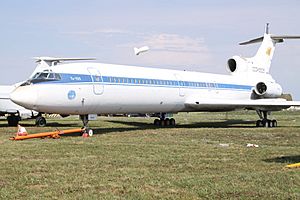 CCCP-85035 Tupolev Tu.155 (7286104458).jpg