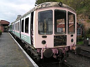 Derby Lightweight 975008 at Bewdley