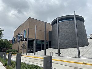Holocaust Museum Houston E.jpg