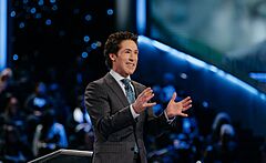 Joel Osteen Preaching At Lakewood Church