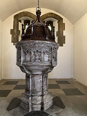 Leonard Shuffrey font St Peter's Ealing