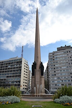 Obelisco a los Constituyentes de 1830. (1)