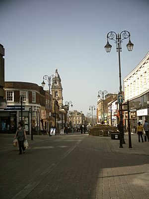 Queen Street, Morley