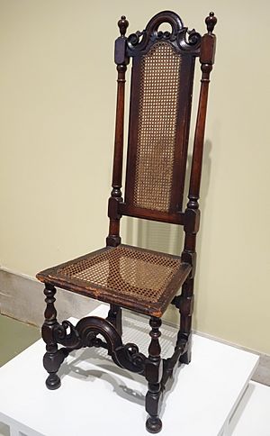 Side Chair, America, c. 1700, walnut and cane - Brooklyn Museum - DSC09086
