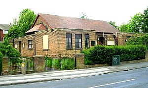 St Mark's Methodist Church - Swinnow Lane - geograph.org.uk - 450844
