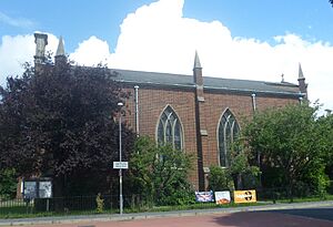 St Philip's Church, Hawthorn Crescent, Highbury, Cosham (NHLE Code 1333221) (August 2017) (5)