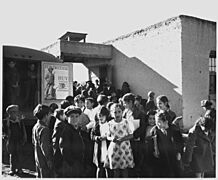Taos County, New Mexico. Taos County project bookmobile visits Llano San Juan, circulates books, sh . . . - NARA - 521855
