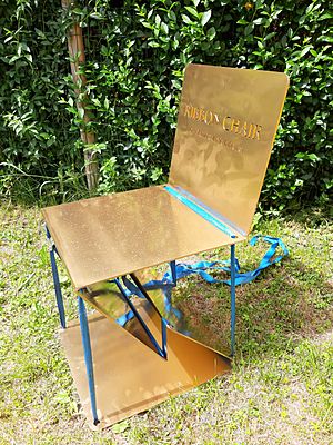 Tensegrity floating chair by manfred kielnhofer gold art design furniture arts