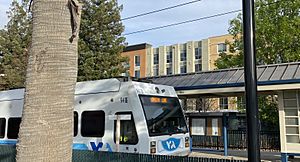 VTA Station at Race St in Midtown San Jose (cropped)
