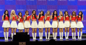180820 Loona at their debut showcase (1).png