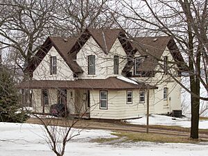 2013-0408-DanielPennieHouse