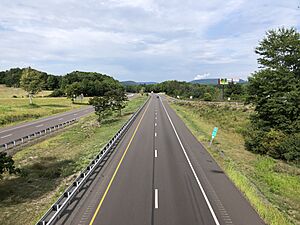 2022-08-15 09 47 54 View west along the westbound lanes of Interstate 80 (Keystone Shortway) from the overpass for Pennsylvania State Route 534 in East Side, Carbon County, Pennsylvania