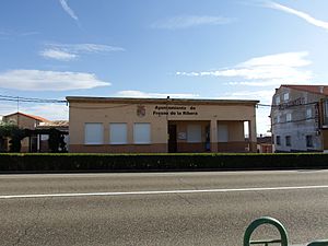 Ayuntamiento de Fresno de la Ribera 2.jpg