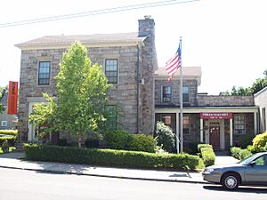 Bacon-Merchant-Moss House Jun 09