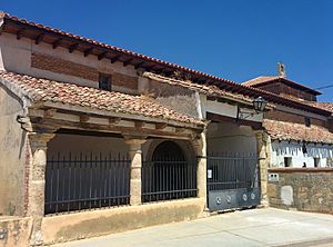 Iglesia de Nuestra Señora de las Nieves, Villamuera de la Cueza 02.jpg