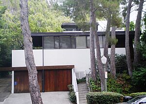 Kelton Apartments (Westwood)