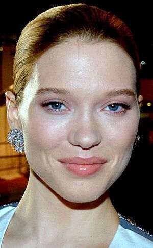 Léa Seydoux Cannes 2016 (cropped).jpg