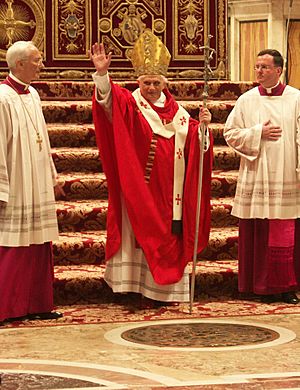 Papst Benedikt XVI., Pfingstmesse im Petersdom, 15. Mai 2005