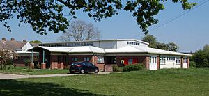 St Matthew's Church, Gregson Avenue, Bridgemary, Gosport (April 2019) (6)