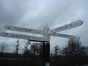Worcester and Birmingham Canal signpost