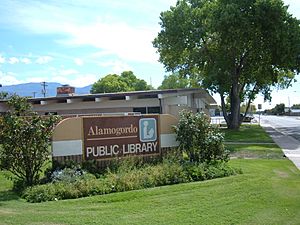 Alamogordo Public Library street sign.jpg