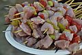 Brochette de dinde sur une assiette pres de Jijel 1