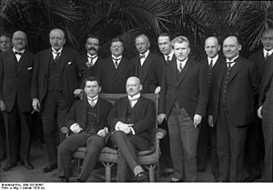 Bundesarchiv Bild 102-08487, Berlin, deutsch-litauische Verhandlungen
