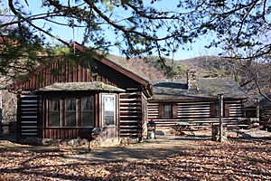 DO - Douthat Lodge (3837146854)