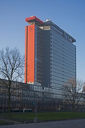 Delft University of Technology EWI Gebouw