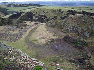 Disused Quarry, Skid Hill - geograph.org.uk - 1716464