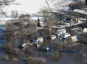 FEMA - 40347 - Flooded neighborhood in Fargo, North Dakota